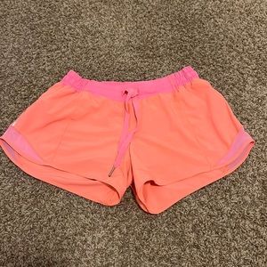 * LIKE NEW * lululemon RARE hotty hot shorts - low rise